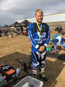 Simon Burnett completes Endurance Race - The HydroGarden Weston Beach Race.